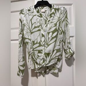 Zac & Rachel Green Notched Collar Button Down Shirt